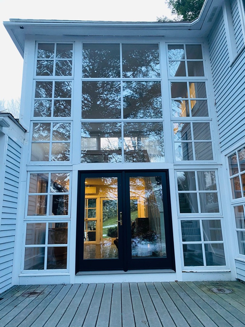 TH Finish Carpentry — completed carpentry work, photo 1