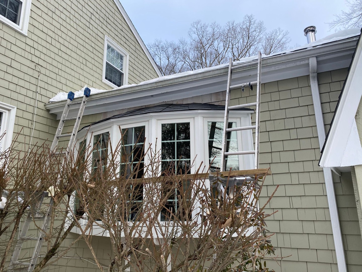 TH Finish Carpentry — Wooden makeover service example
